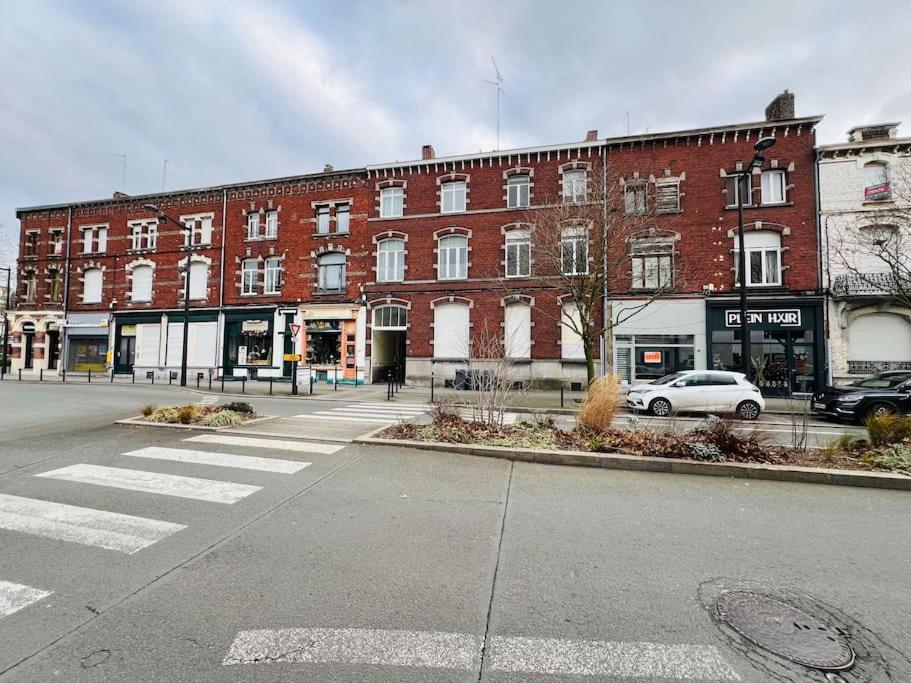 Apt Des Artistes, 3 Min A Pied Gare Et Centre Valenciennes Esterno foto
